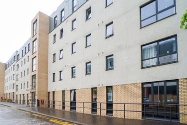 1 bed flat, Beaverbank Place, Cannonmills, Edinburgh, EH74FB - Image 6